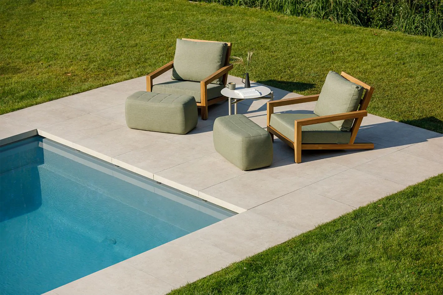 LIFE Block Teak vrtni počivalnik - tikovina